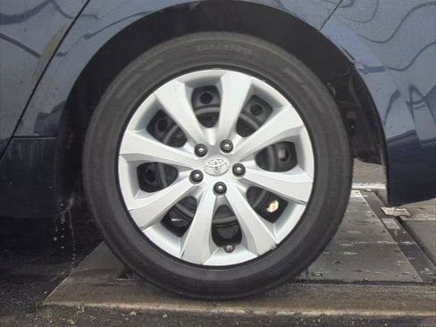 Used 2022 Toyota Corolla LE FWD image 26
