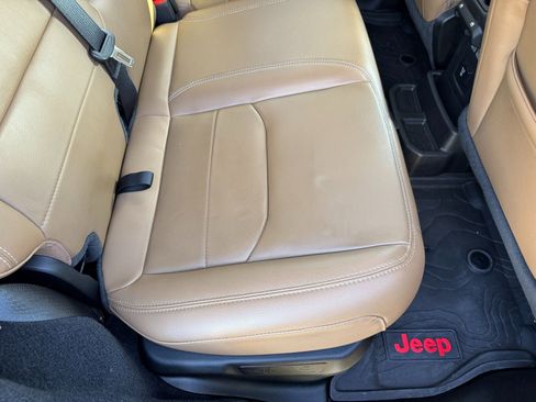 Used 2021 Jeep Wrangler Unlimited Sahara w/ Cold Weather Group image 14