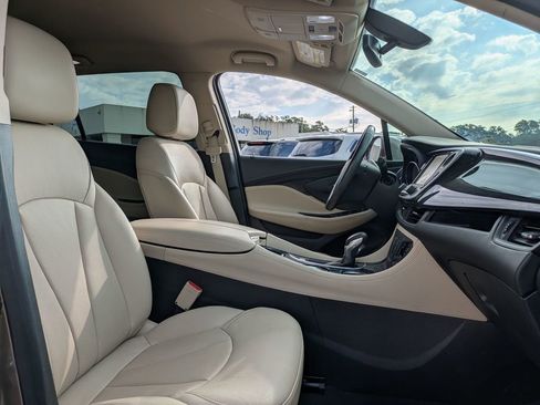 Used 2017 Buick Envision Essence image 31