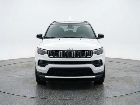 Used 2025 Jeep Compass Limited image 2