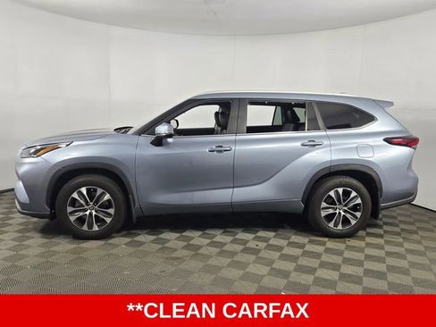 Used 2024 Toyota Highlander XLE image 5