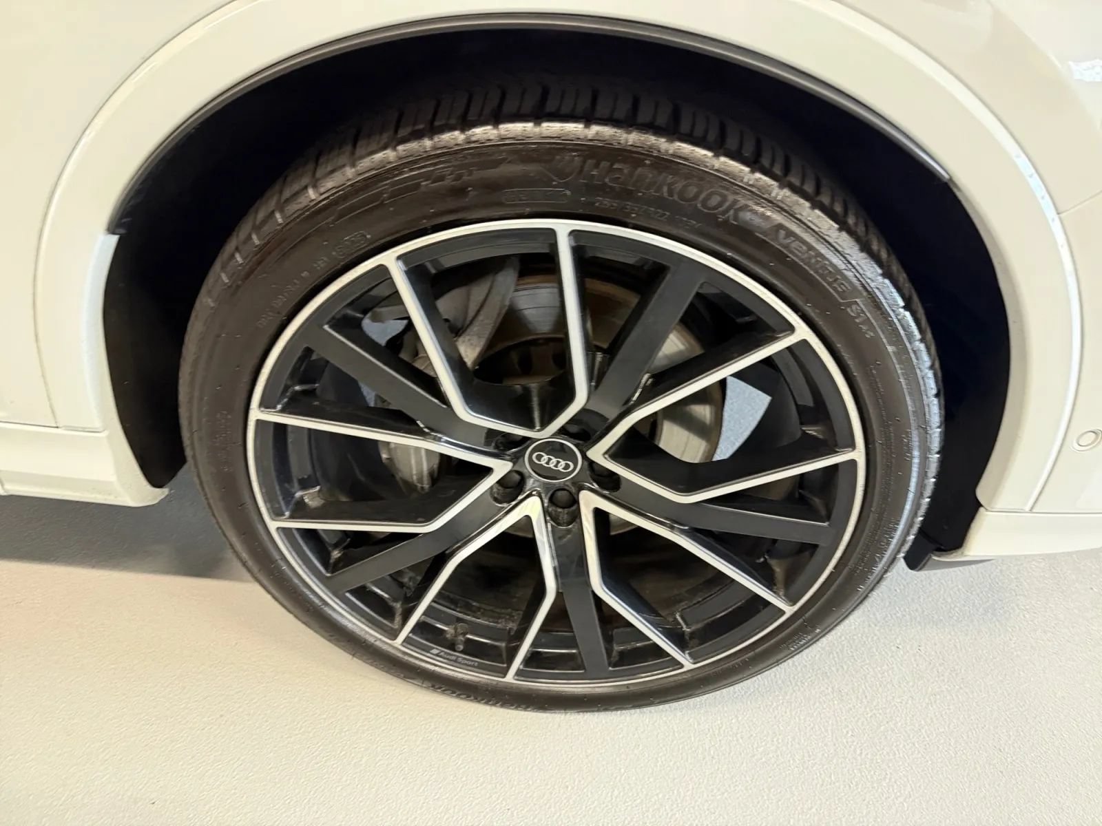 Used 2021 Audi Q7 3.0T Prestige w/ Prestige Package AWD/4WD image 41