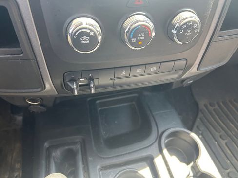 Used 2018 RAM 2500 Tradesman w/ Chrome Appearance Group AWD/4WD image 12