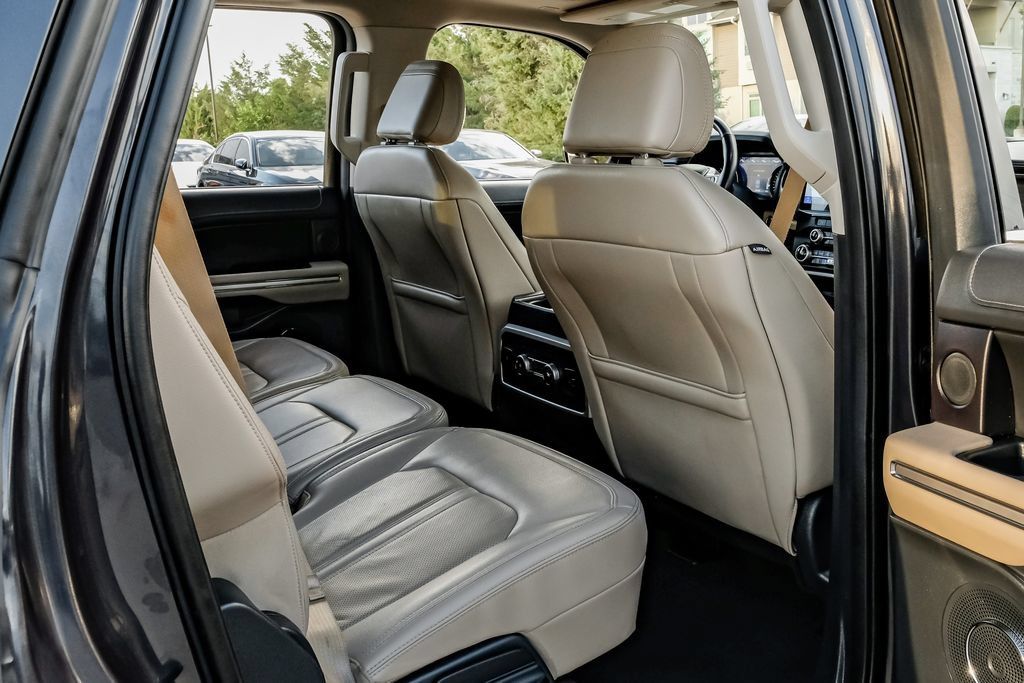 Used 2024 Ford Expedition Max Limited AWD/4WD image 38