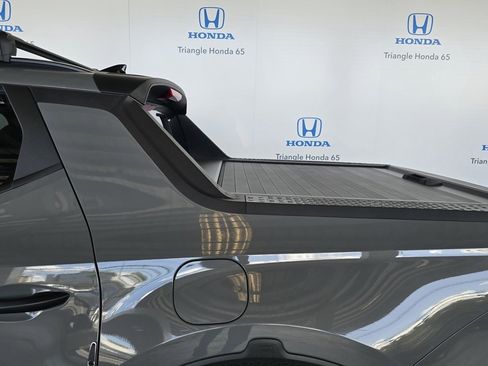 Used 2023 Hyundai Santa Cruz SEL image 32