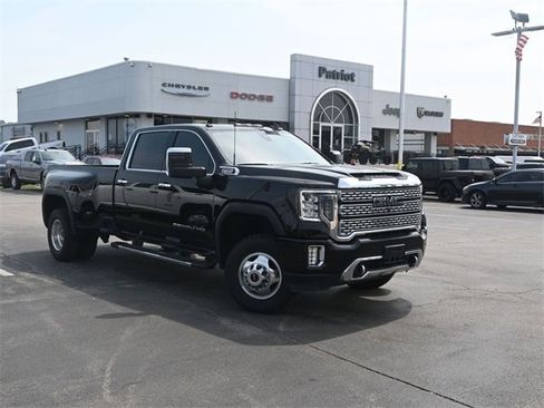 Used 2023 GMC Sierra 1500 SLT w/ SLT Premium Plus Package image 2