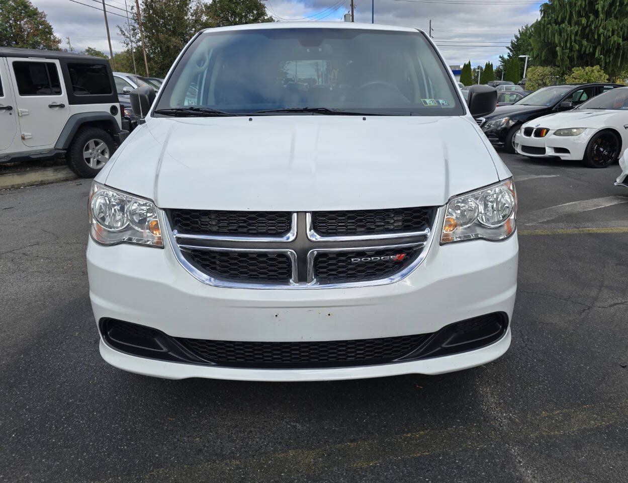 Used 2018 Dodge Grand Caravan SE w/ UConnect Hands-Free Group FWD image 8