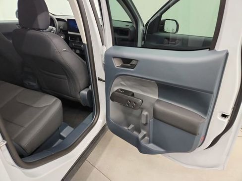 Used 2025 Ford Maverick XL w/ Equipment Group 102A image 38