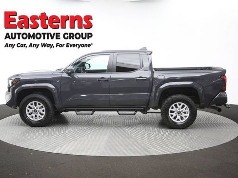 Used 2025 Toyota Tacoma SR5 AWD/4WD image 60