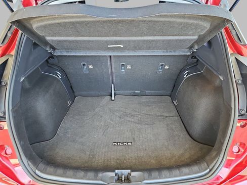 Used 2021 Nissan Kicks SR w/ SR Premium Package FWD image 15