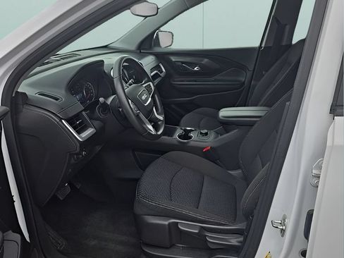 Used 2024 GMC Terrain SLE FWD image 13
