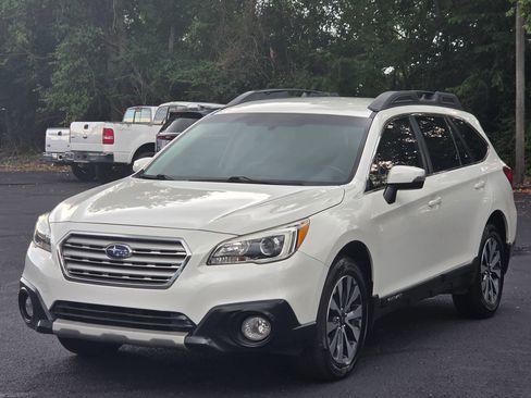Used 2015 Subaru Outback 2.5i Limited AWD/4WD image 1