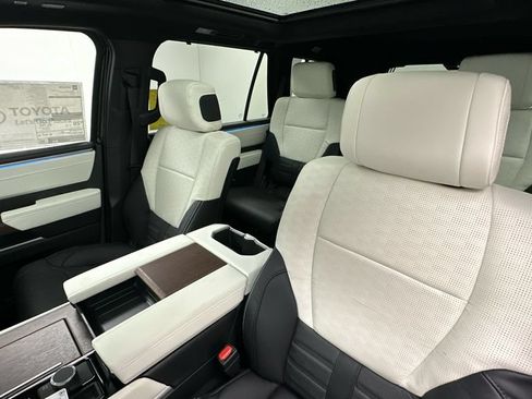 Used 2024 Toyota Sequoia Capstone AWD/4WD image 9