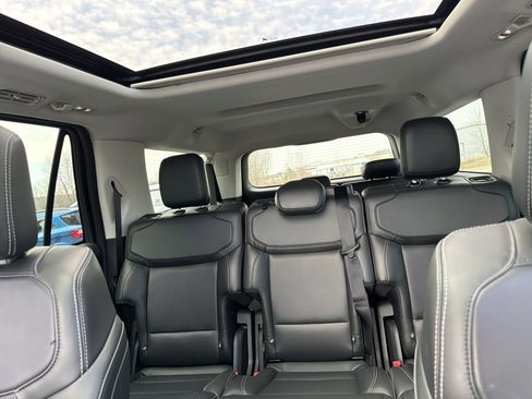 Used 2025 Ford Expedition Max Platinum image 83