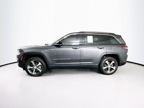 Used 2023 Jeep Grand Cherokee 4WD 4xe w/ Luxury Tech Group II image 4