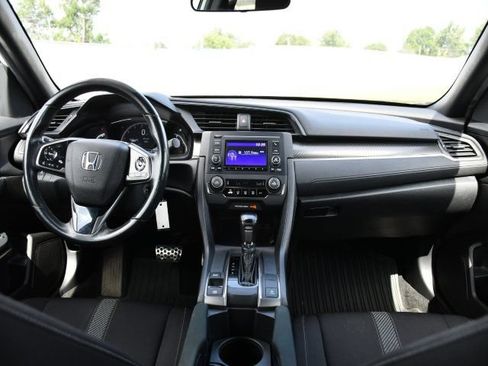 Used 2019 Honda Civic Sport image 21