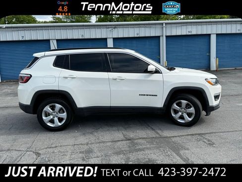 Used 2019 Jeep Compass Latitude w/ Popular Equipment Group AWD/4WD image 4