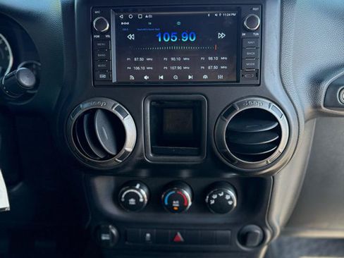 Used 2011 Jeep Wrangler Sport AWD/4WD image 11