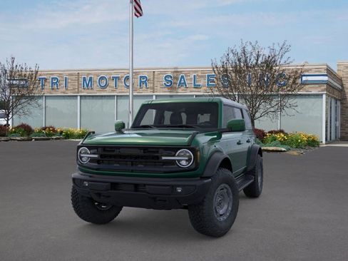 New 2025 Ford Bronco Outer Banks w/ Sasquatch Package image 2