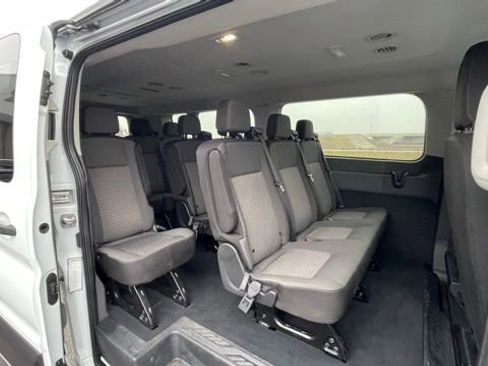 Used 2023 Ford Transit 350 XLT image 8