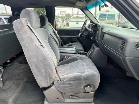 Used 2000 Chevrolet Silverado 1500 LS image 36