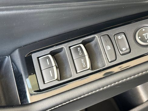 Used 2024 Honda Accord Touring image 13