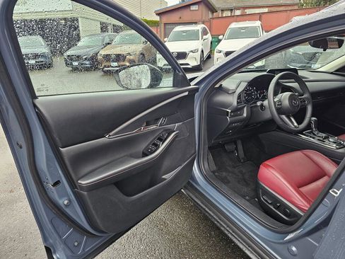 Used 2023 MAZDA CX-30 AWD 2.5 S w/ Preferred Package image 19