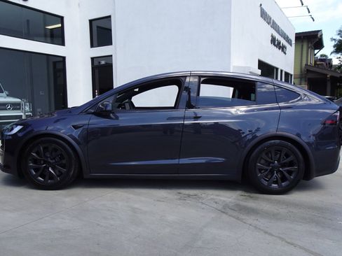 Used 2024 Tesla Model X AWD/4WD image 5