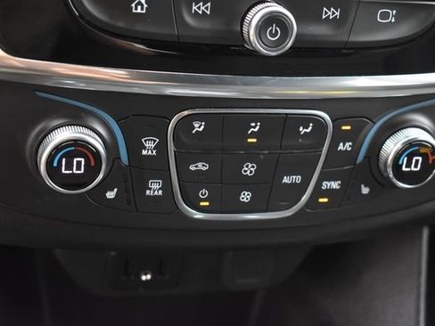 Certified 2023 Chevrolet Traverse LT FWD image 33