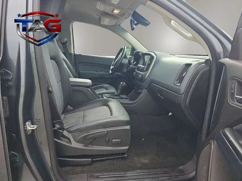 Used 2015 Chevrolet Colorado Z71 AWD/4WD image 12
