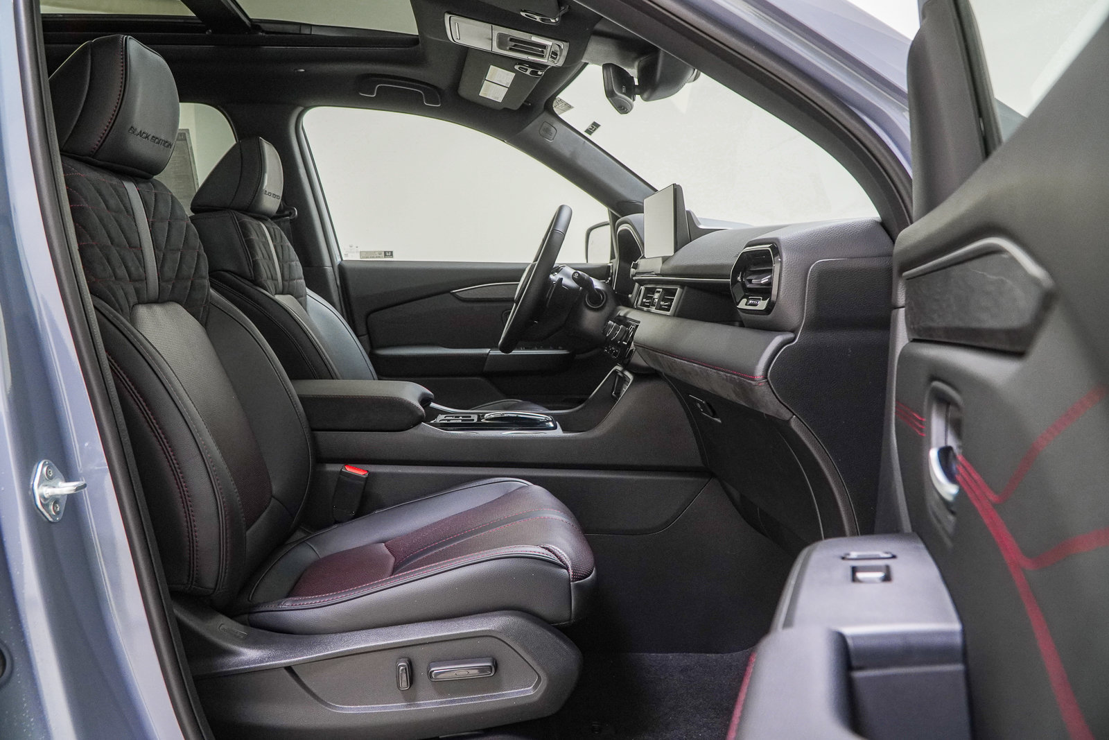 New 2026 Honda Pilot Black Edition image 36
