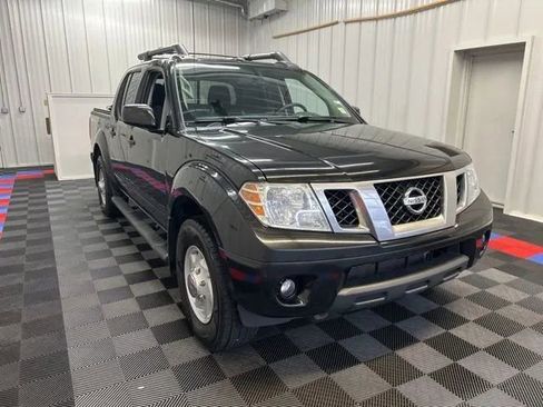 Used 2019 Nissan Frontier PRO-4X AWD/4WD image 2