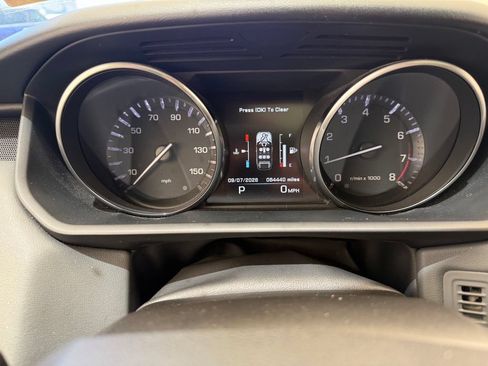 Used 2015 Land Rover Range Rover Sport HSE AWD/4WD image 16