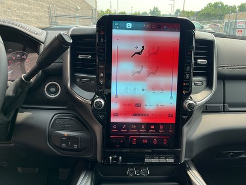 New 2026 RAM 2500 Laramie w/ Night Edition AWD/4WD image 17