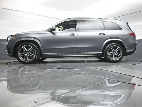 Certified 2026 Mercedes-Benz GLS 450 4MATIC image 37