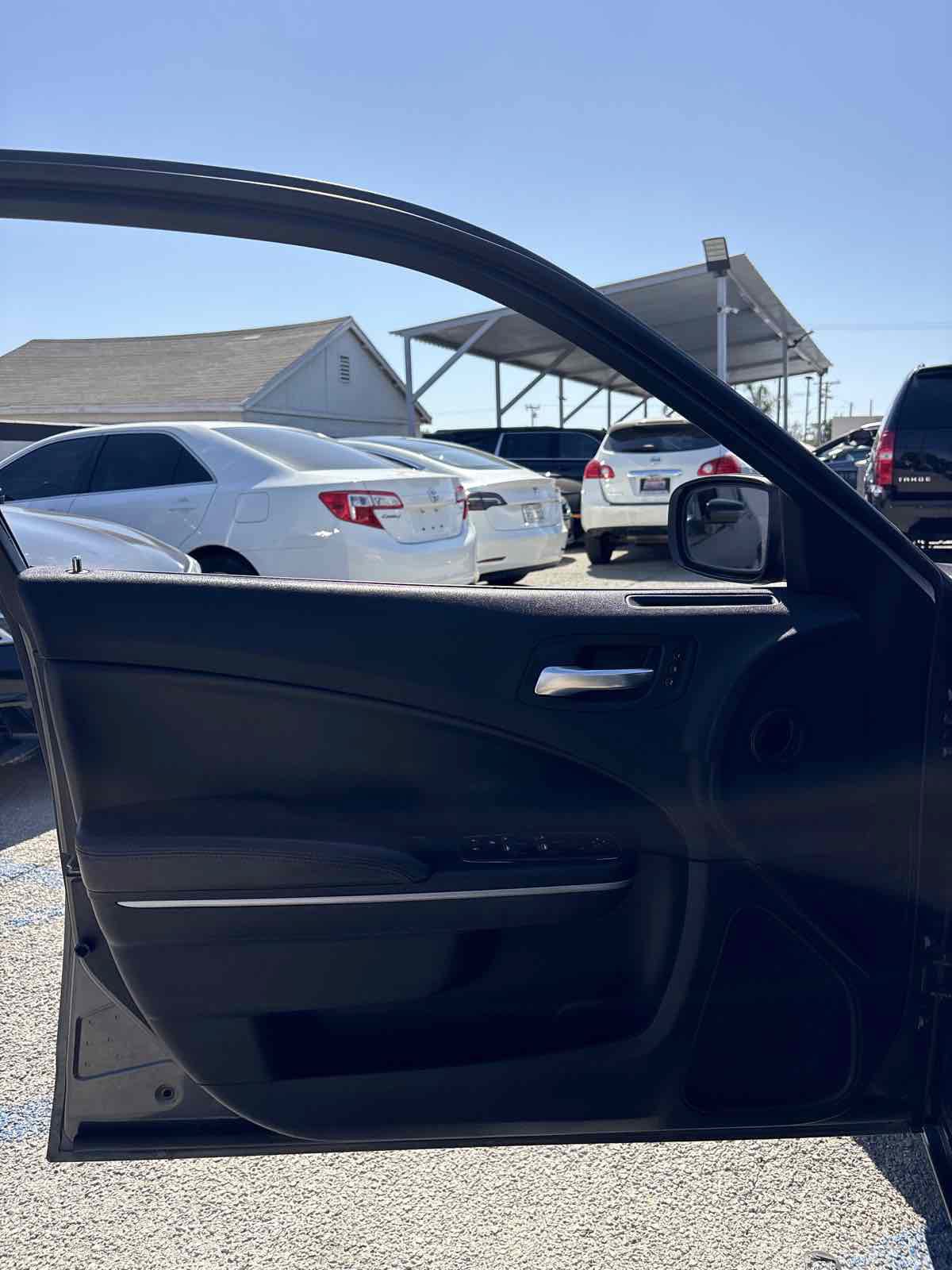Used 2020 Dodge Charger SXT w/ Leather Interior Group RWD image 6