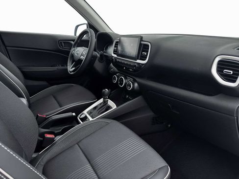 New 2026 Hyundai Venue SEL image 15