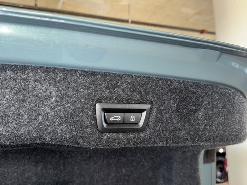 Certified 2025 BMW 530i image 14