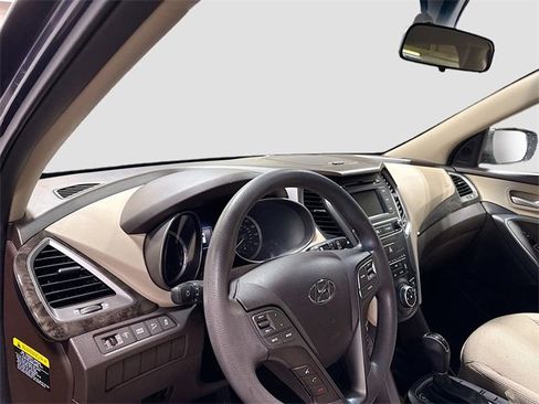 Used 2018 Hyundai Santa Fe Sport image 11