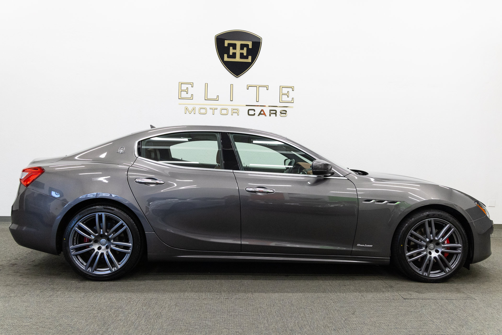 Used 2018 Maserati Ghibli GranLusso RWD image 10