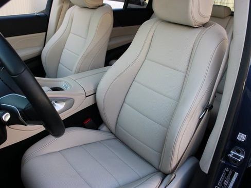 Used 2024 Mercedes-Benz GLE 450e 4MATIC image 9