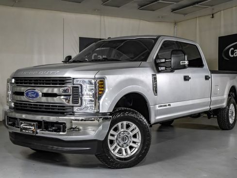 Used 2019 Ford F250 XLT AWD/4WD image 4