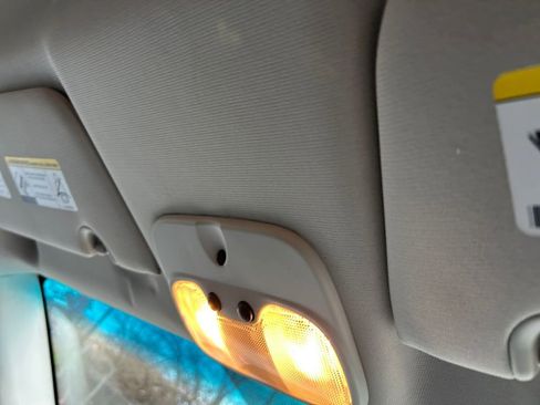 Used 2017 Jeep Compass Latitude image 12