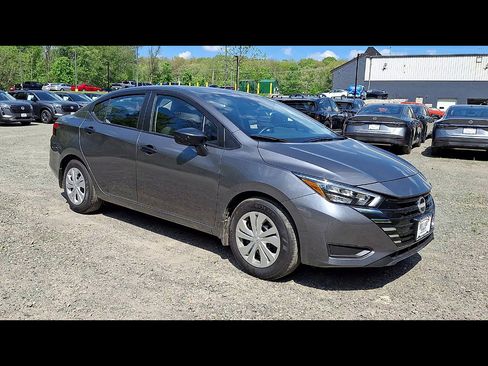 Used 2025 Nissan Versa S w/ Trunk Package FWD image 2