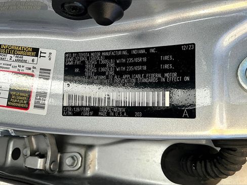 Used 2024 Toyota Highlander LE image 36