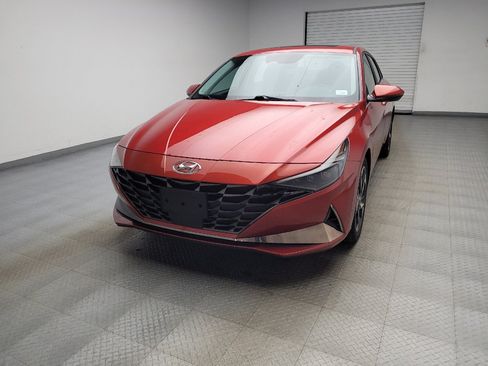 Used 2021 Hyundai Elantra Limited FWD image 15