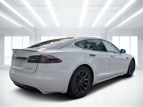 Used 2019 Tesla Model S 100D image 3