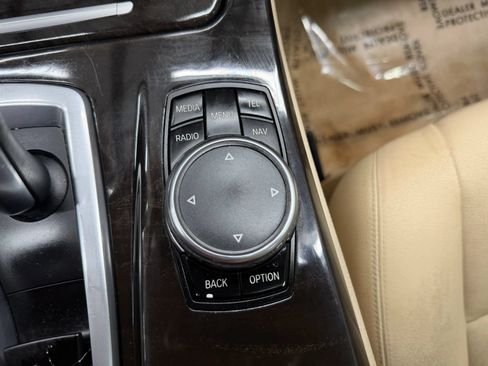 Used 2015 BMW 528i Sedan RWD image 32