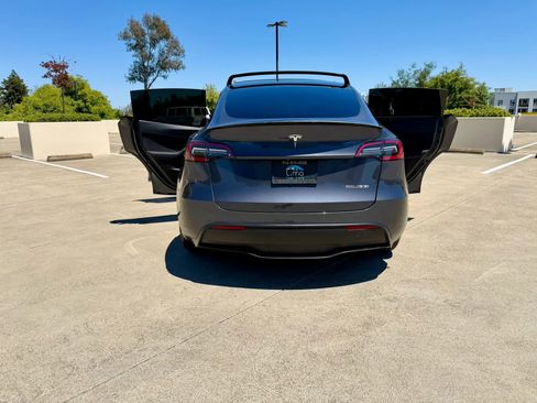 Used 2022 Tesla Model Y Performance AWD/4WD image 50