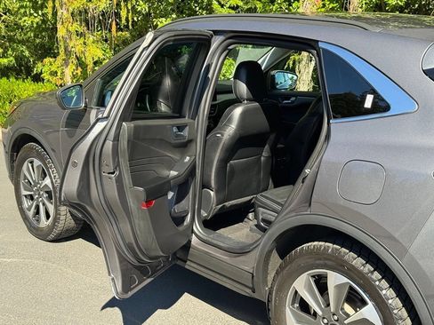 Used 2024 Ford Escape Platinum AWD/4WD image 13